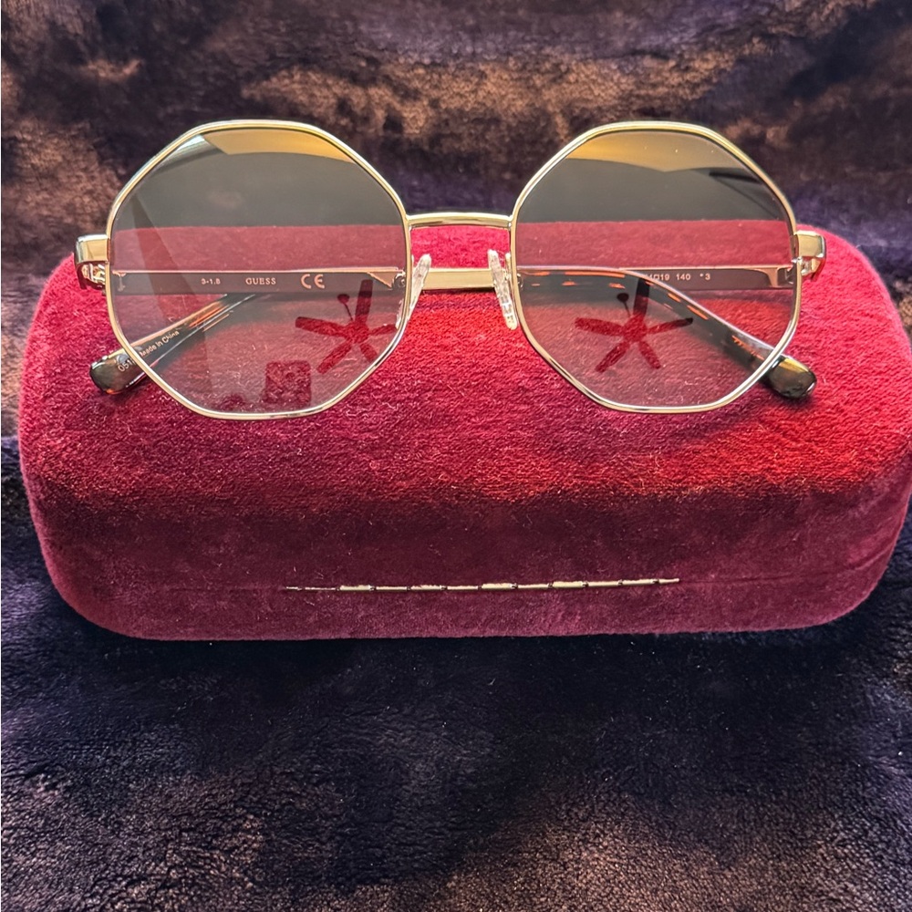 Guess Silver Hexagonal Sunglasses